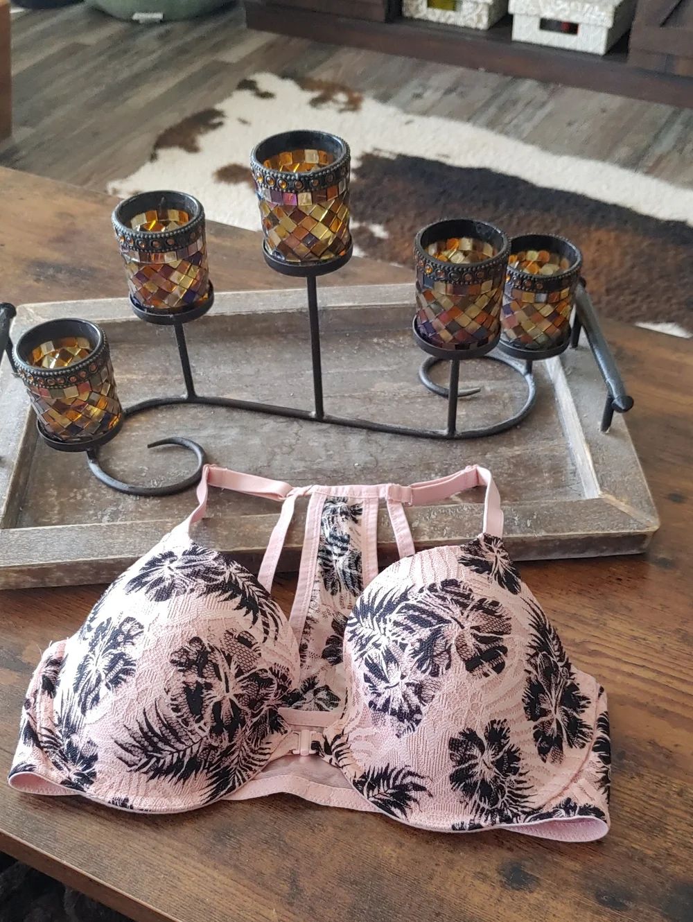 Like New Sexy Pink Victoria's Secret Front Closure Padded Underwire bra